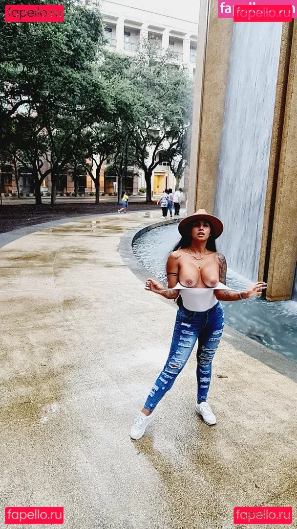 Sofia Leon Onlyfans Photo Gallery 