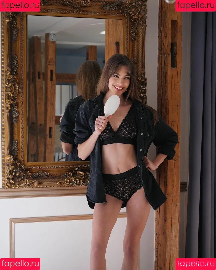 Mara Lafontan Onlyfans Photo Gallery 