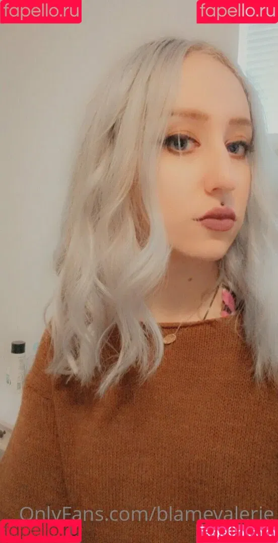 blamevalerie Onlyfans Photo Gallery 