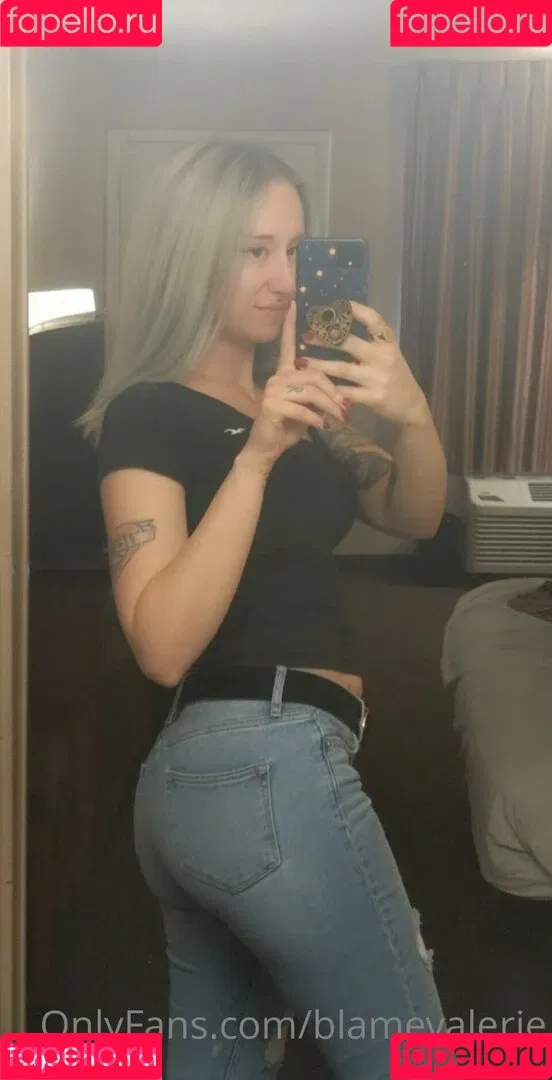 blamevalerie Onlyfans Photo Gallery 