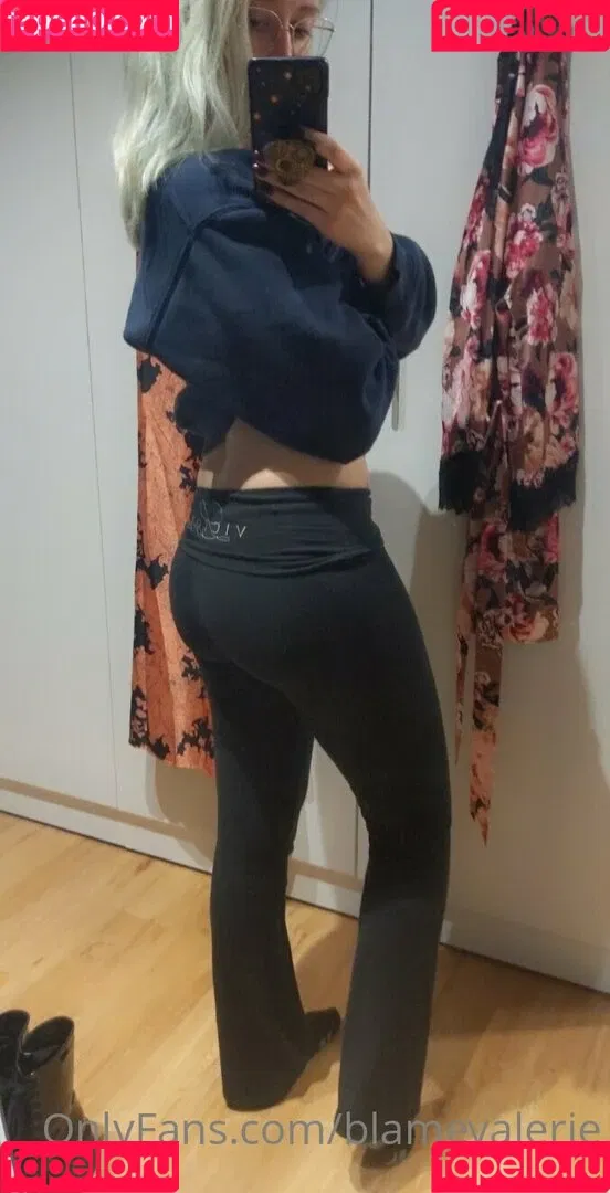 blamevalerie Onlyfans Photo Gallery 