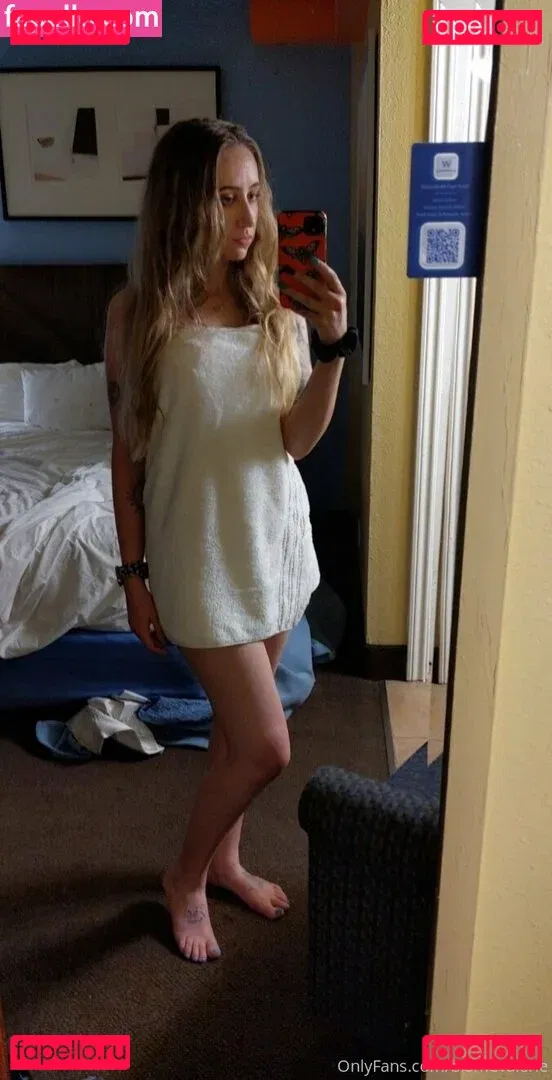 blamevalerie Onlyfans Photo Gallery 