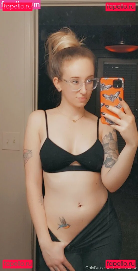 blamevalerie Onlyfans Photo Gallery 