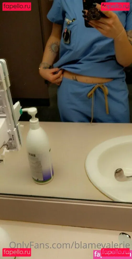 blamevalerie Onlyfans Photo Gallery 