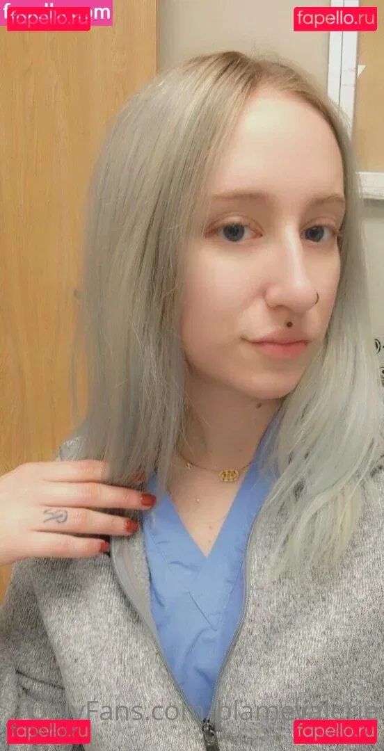 blamevalerie Onlyfans Photo Gallery 