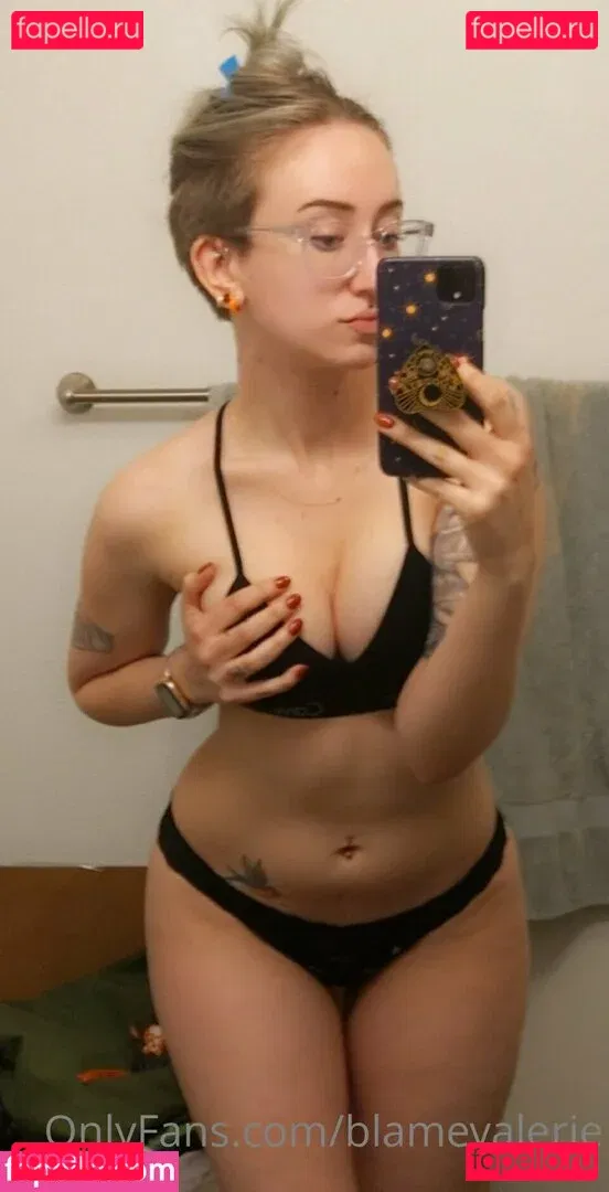blamevalerie Onlyfans Photo Gallery 