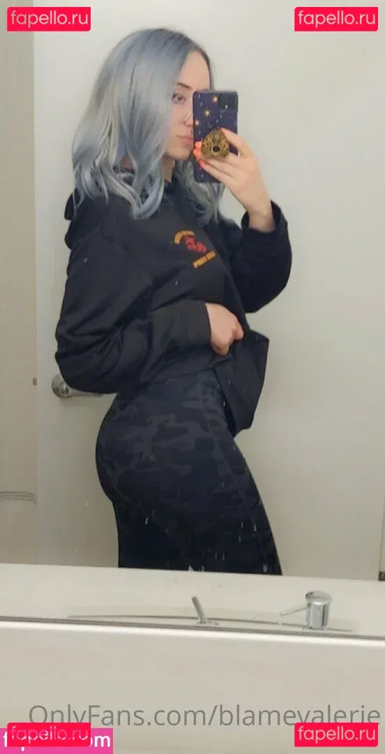 blamevalerie Onlyfans Photo Gallery 