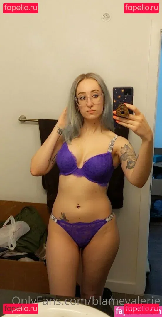 blamevalerie Onlyfans Photo Gallery 