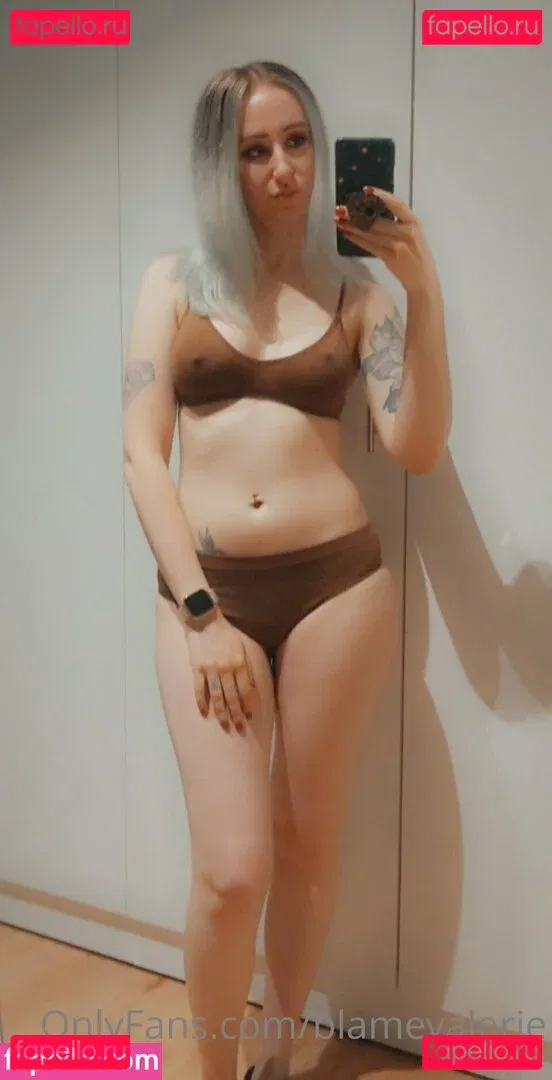 blamevalerie Onlyfans Photo Gallery 