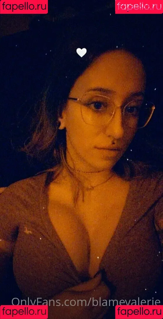 blamevalerie Onlyfans Photo Gallery 