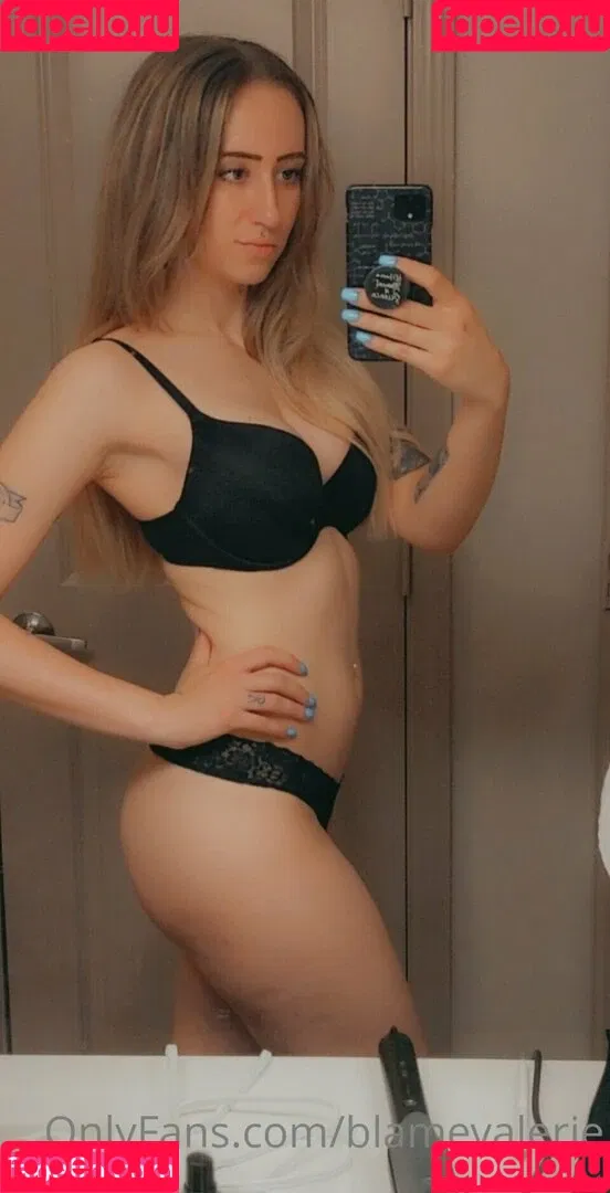 blamevalerie Onlyfans Photo Gallery 