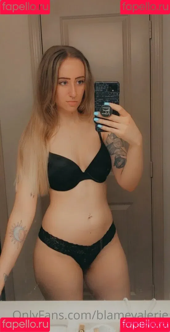 blamevalerie Onlyfans Photo Gallery 