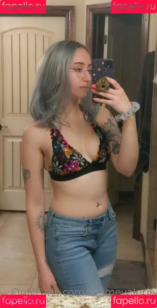 blamevalerie Onlyfans Photo Gallery 