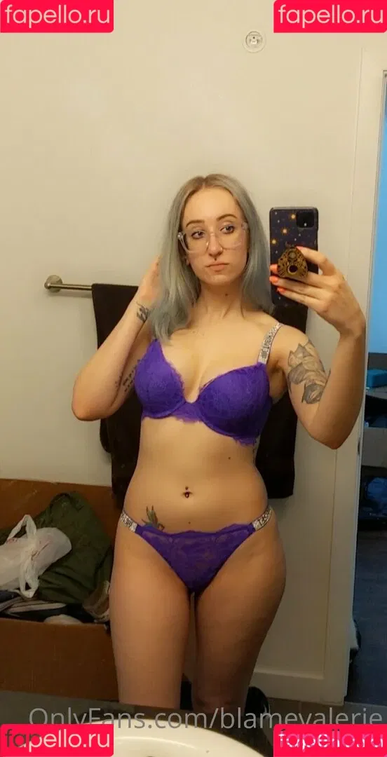 blamevalerie Onlyfans Photo Gallery 