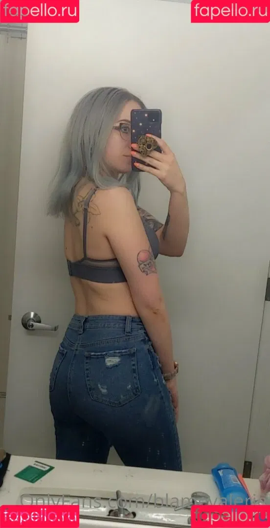 blamevalerie Onlyfans Photo Gallery 