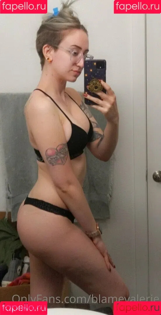 blamevalerie Onlyfans Photo Gallery 