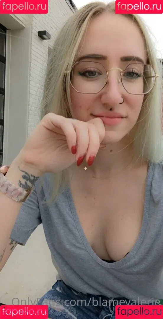 blamevalerie Onlyfans Photo Gallery 