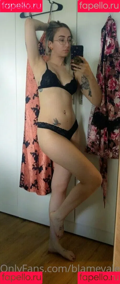 blamevalerie Onlyfans Photo Gallery 