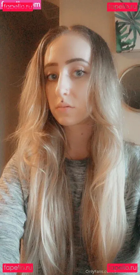 blamevalerie Onlyfans Photo Gallery 