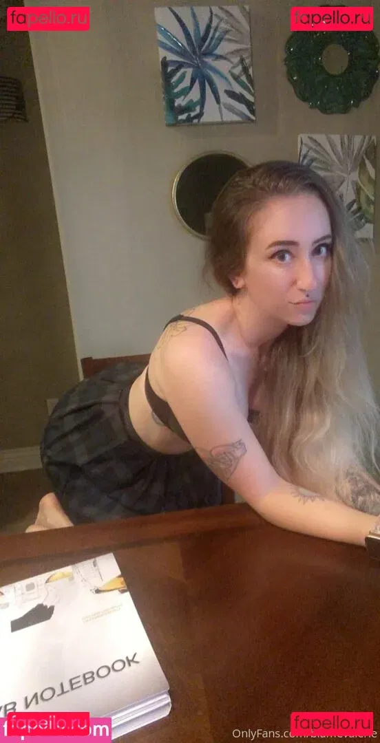 blamevalerie Onlyfans Photo Gallery 