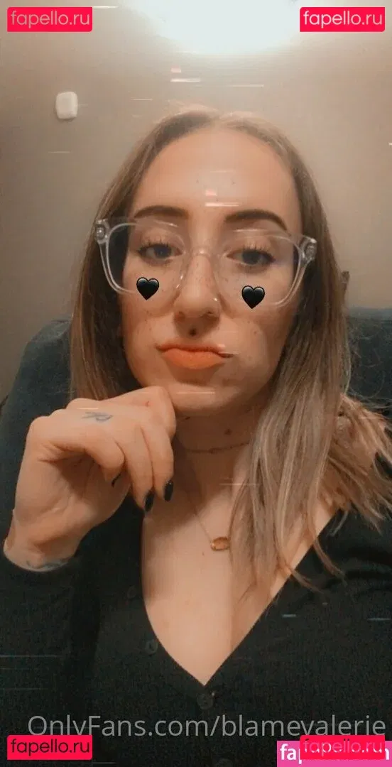 blamevalerie Onlyfans Photo Gallery 