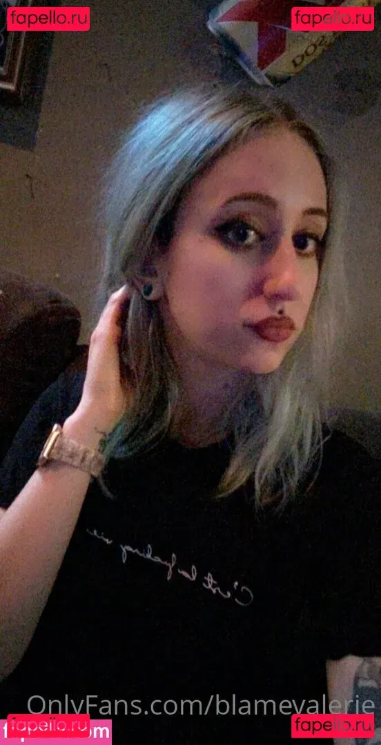 blamevalerie Onlyfans Photo Gallery 