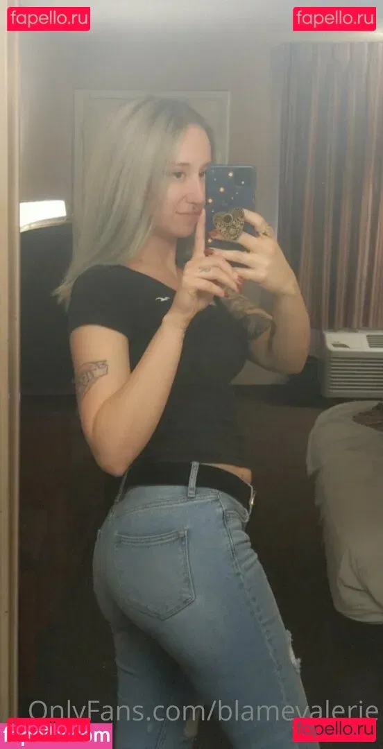 blamevalerie Onlyfans Photo Gallery 