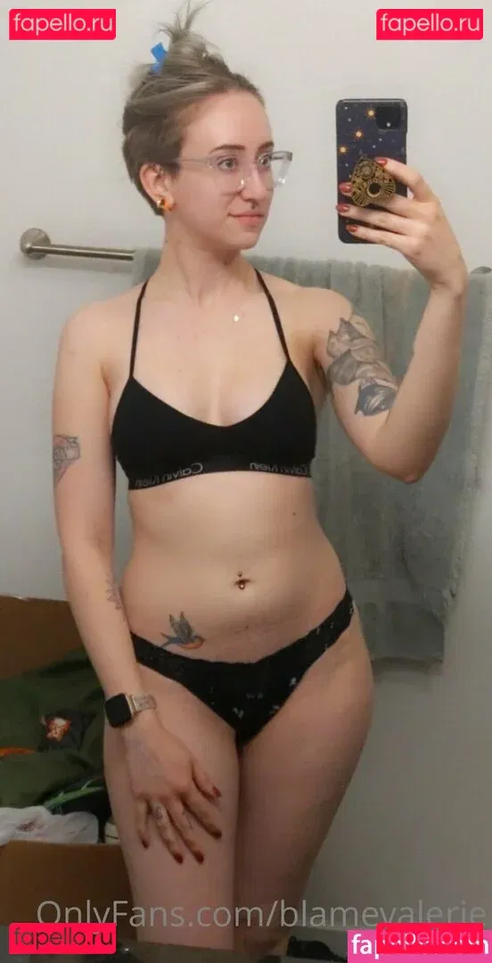blamevalerie Onlyfans Photo Gallery 