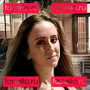 blamevalerie Onlyfans Photo Gallery 