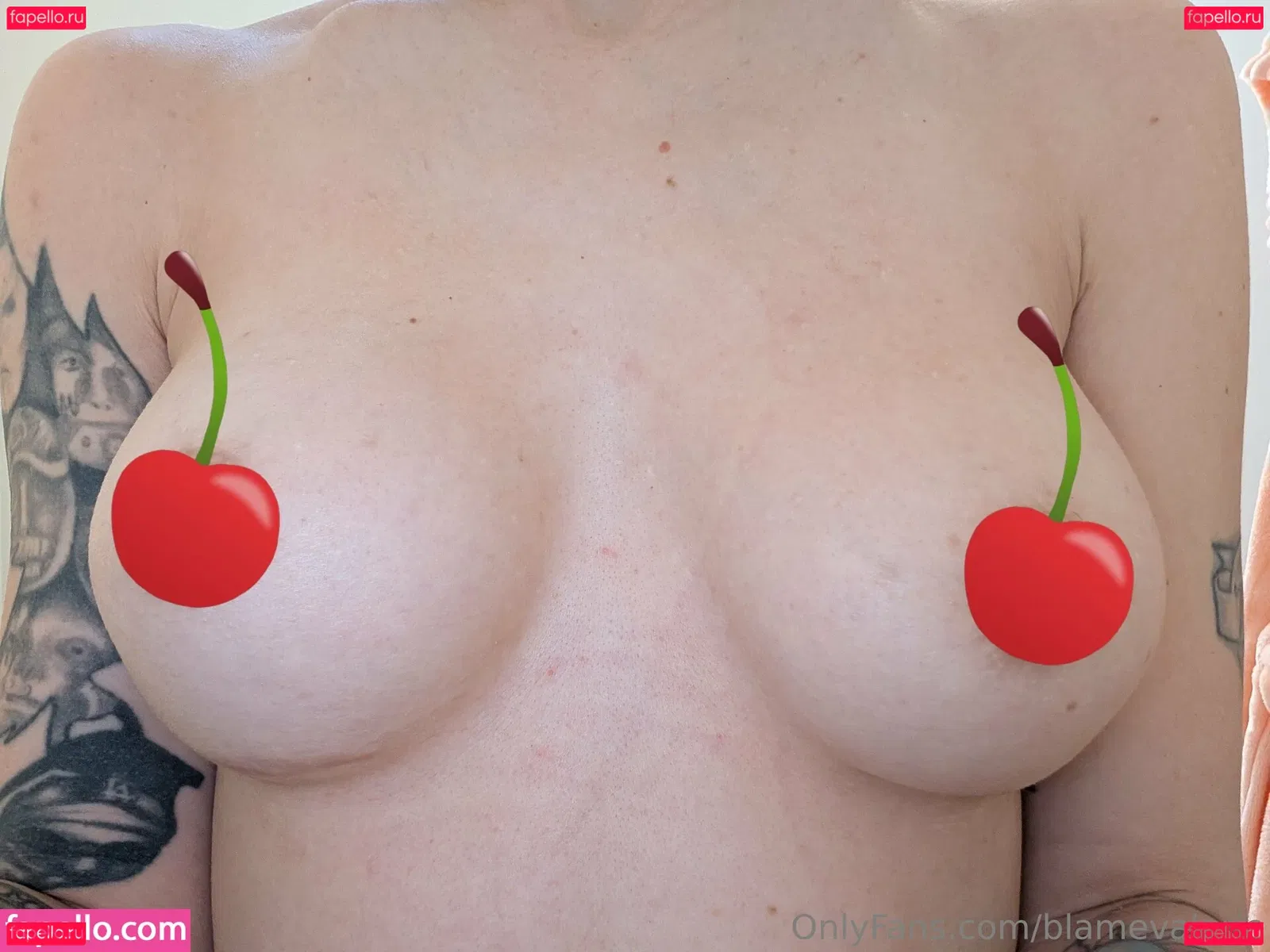 blamevalerie Onlyfans Photo Gallery 