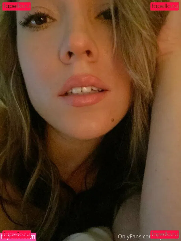 lilylabeau Onlyfans Photo Gallery 