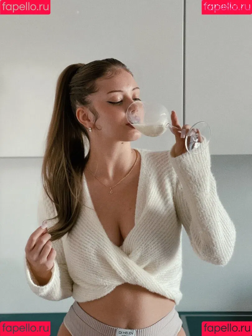 Bilochka ASMR Onlyfans Photo Gallery 