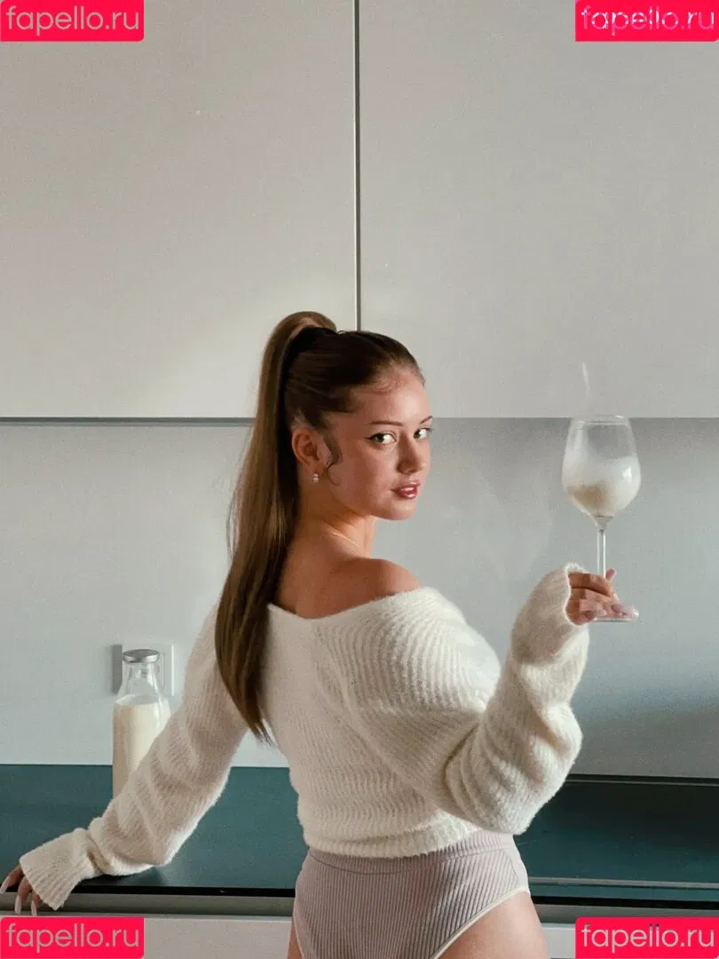 Bilochka ASMR Onlyfans Photo Gallery 