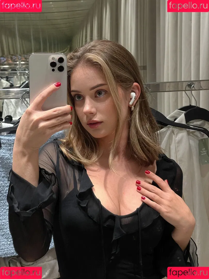 Bilochka ASMR Onlyfans Photo Gallery 