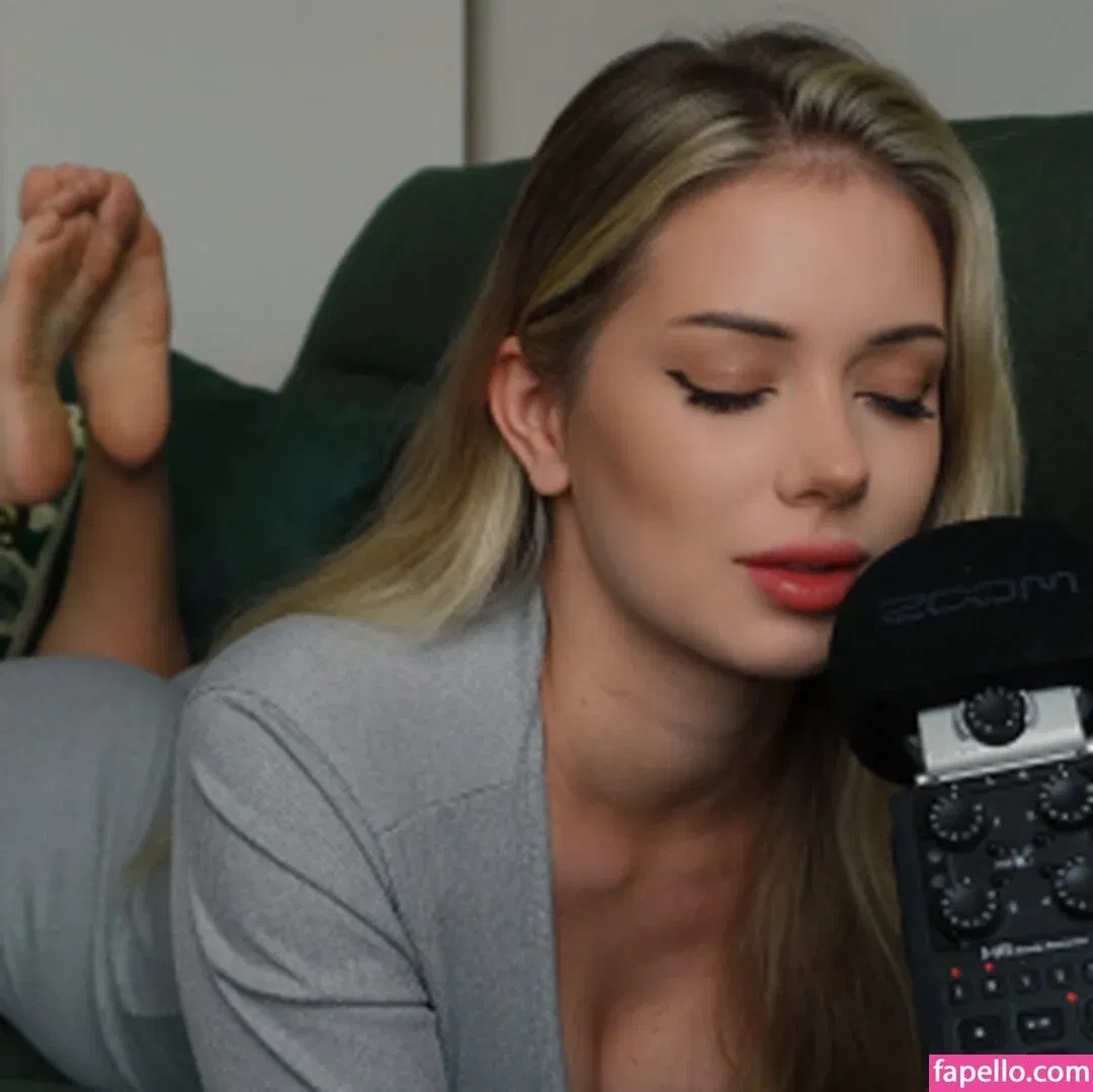 Bilochka ASMR Onlyfans Photo Gallery 
