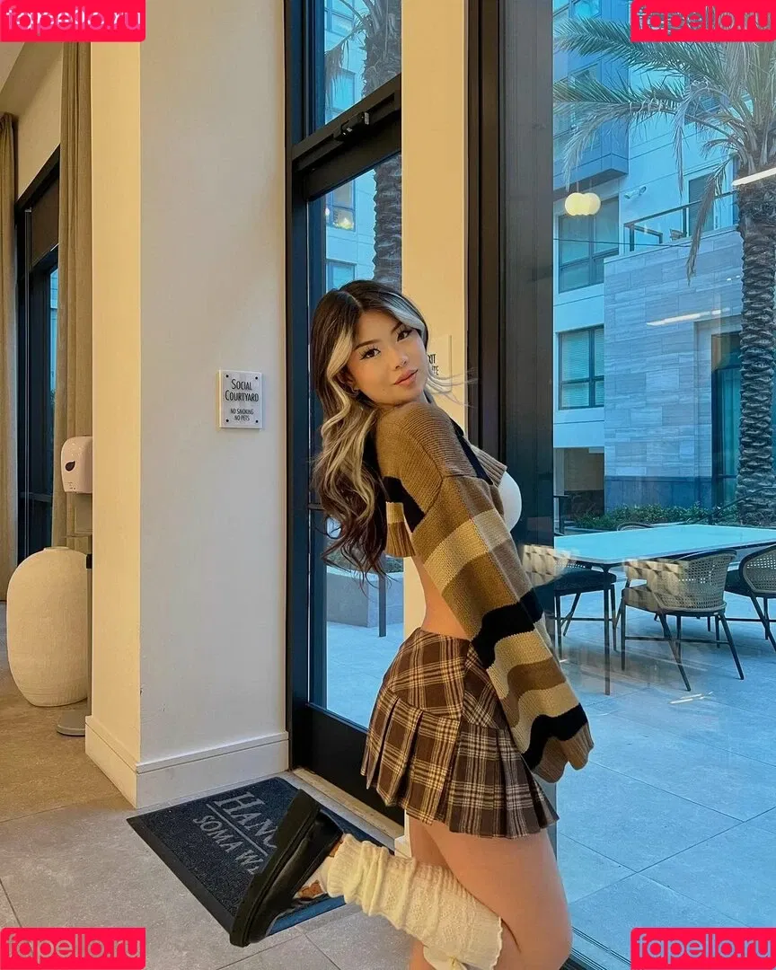linawinaly Onlyfans Photo Gallery 