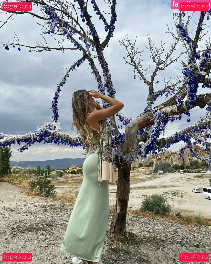 Mally Restrepo Onlyfans Photo Gallery 