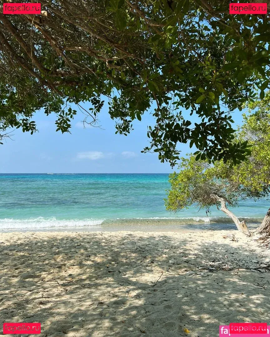 Mally Restrepo Onlyfans Photo Gallery 