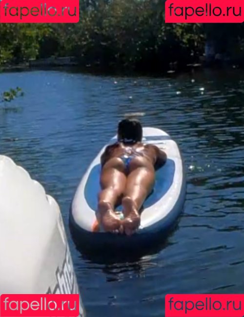 Carabeanz Onlyfans Photo Gallery 