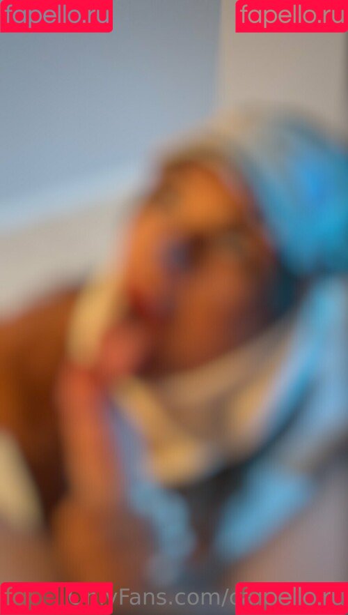 Carabeanz Onlyfans Photo Gallery 