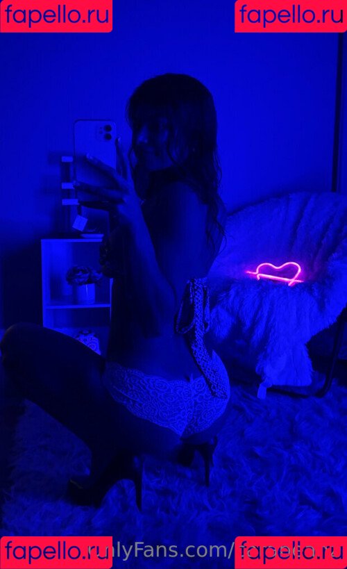 Carabeanz Onlyfans Photo Gallery 