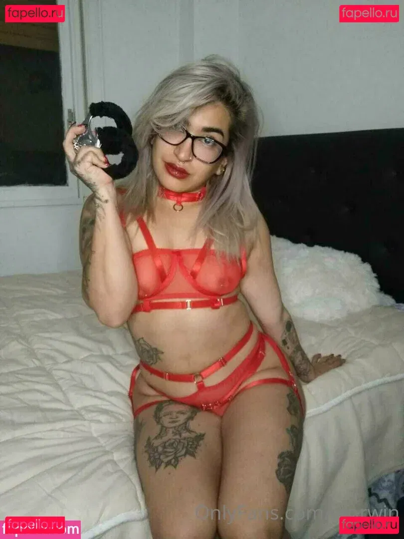 elorwin Onlyfans Photo Gallery 