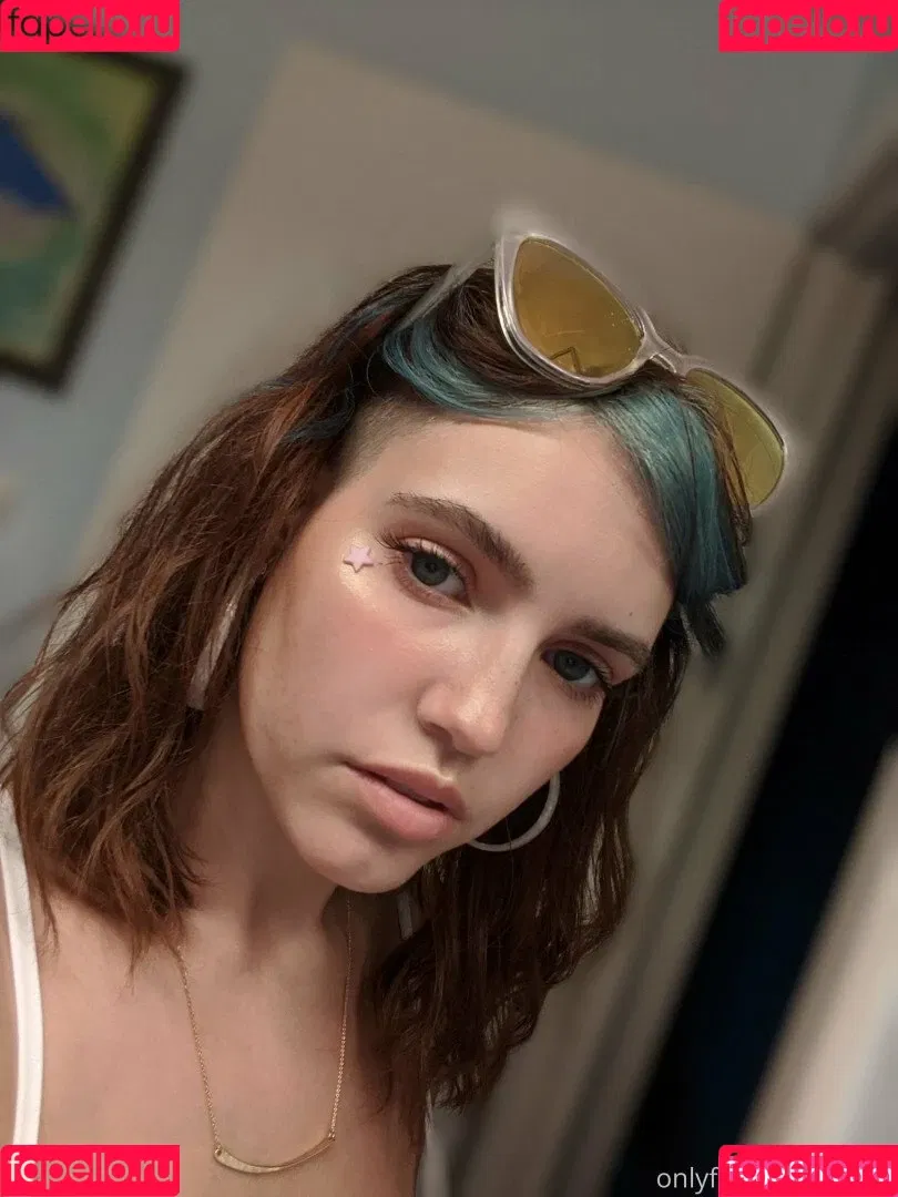 QT Lux Onlyfans Photo Gallery 
