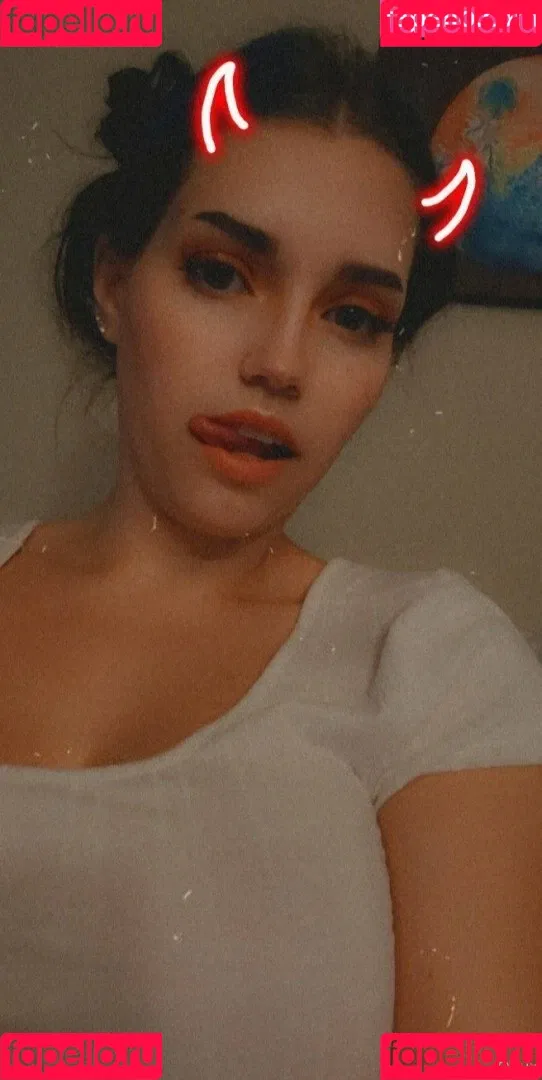 QT Lux Onlyfans Photo Gallery 