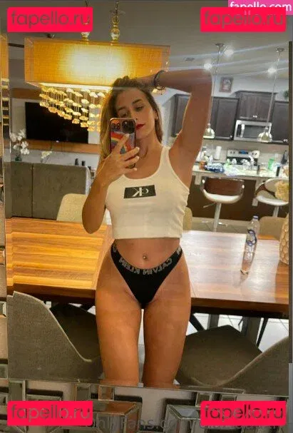 QT Lux Onlyfans Photo Gallery 