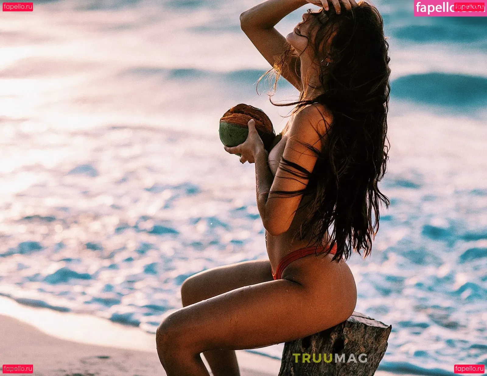 QT Lux Onlyfans Photo Gallery 