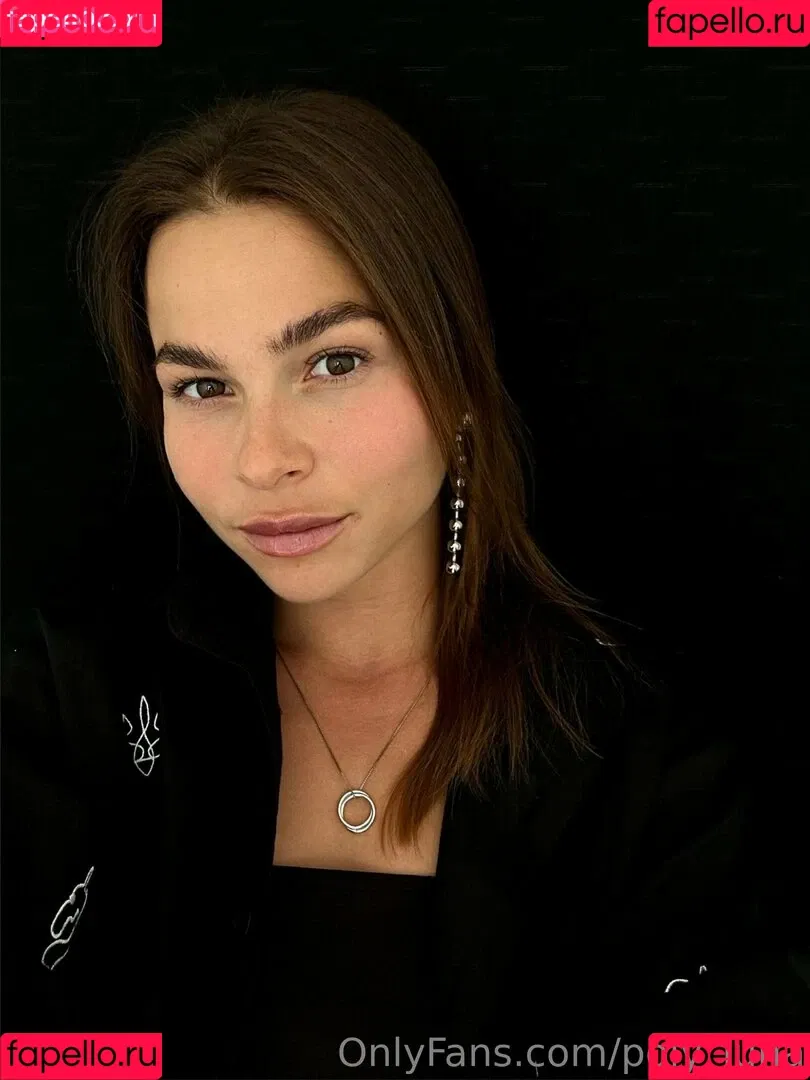 poly_luna Onlyfans Photo Gallery 