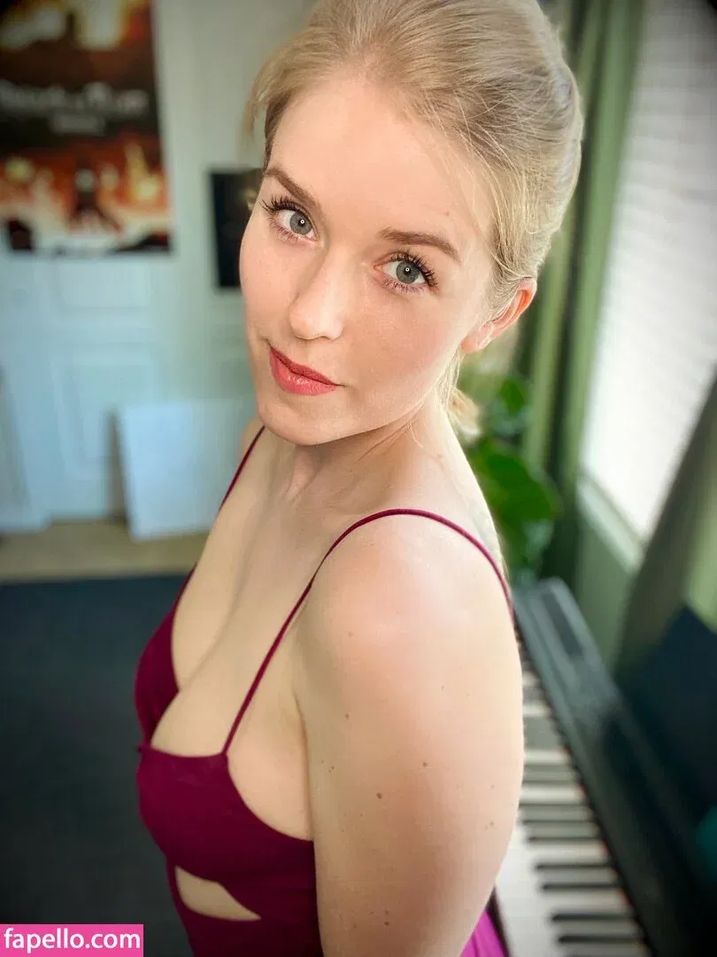 DatOtterGirl Onlyfans Photo Gallery 