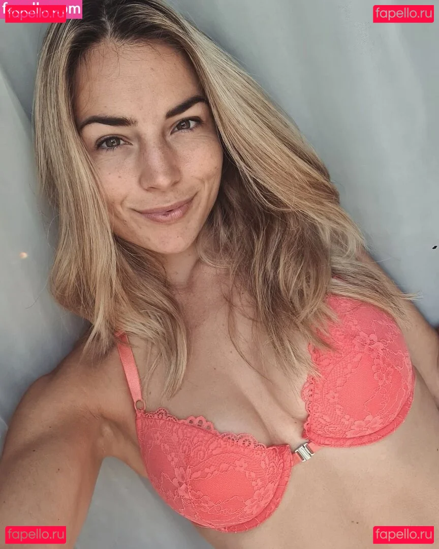 Viktoria Fischer Onlyfans Photo Gallery 