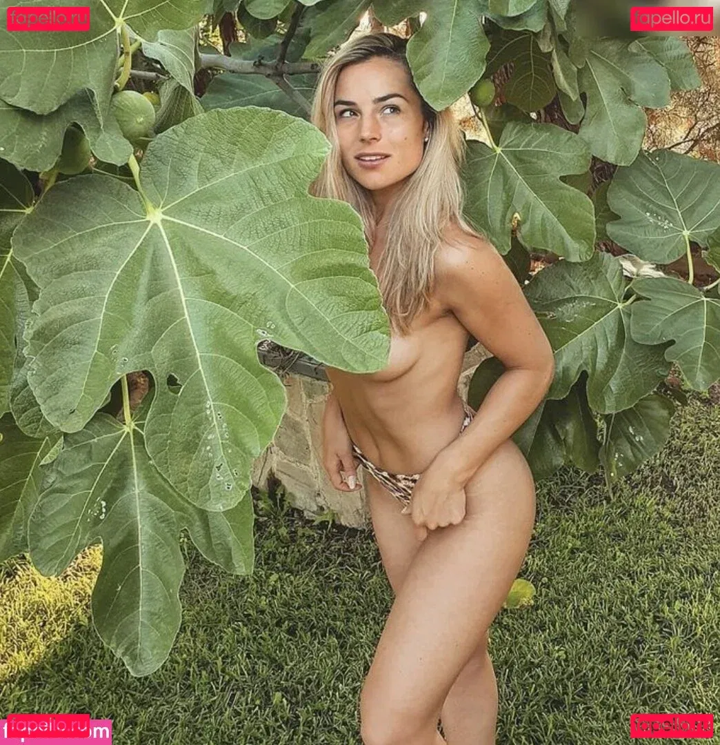 Viktoria Fischer Onlyfans Photo Gallery 